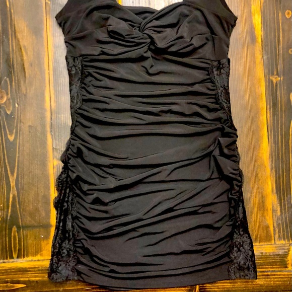 NWOT Maurices STUDIO Y Black Dressy Top w/Ruching & LACE INSERTS down sides SZ S - Picture 3 of 5